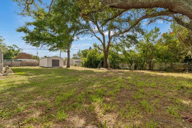 615 ROYAL CREST DRIVE, Brandon, FL 33511