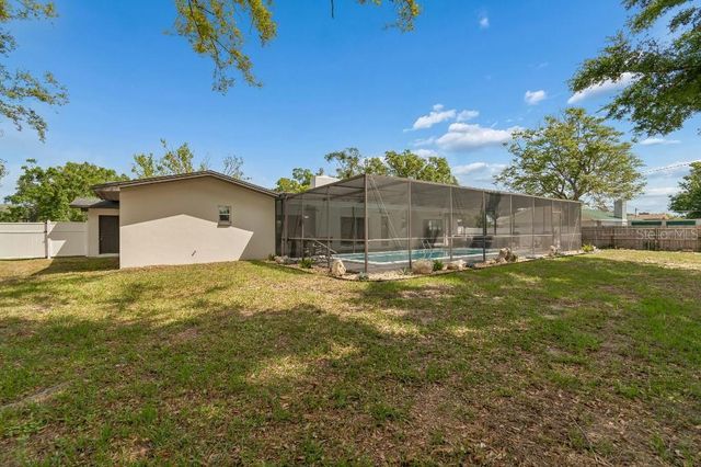 615 ROYAL CREST DRIVE, Brandon, FL 33511