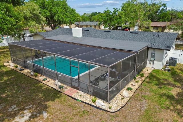 615 ROYAL CREST DRIVE, Brandon, FL 33511