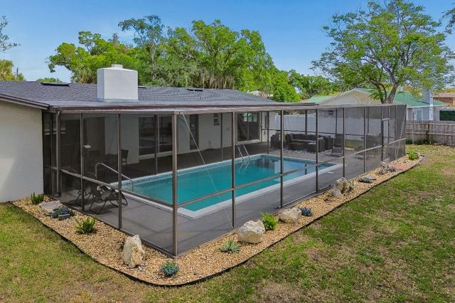 615 ROYAL CREST DRIVE, Brandon, FL 33511