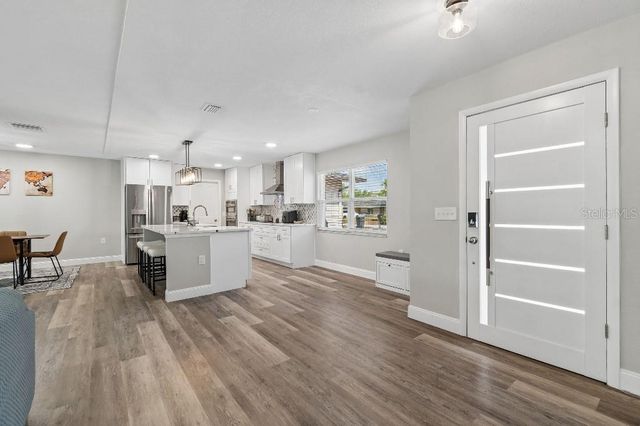 615 ROYAL CREST DRIVE, Brandon, FL 33511