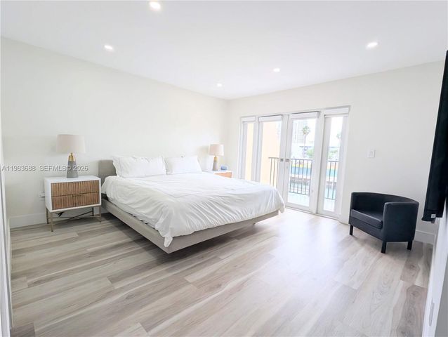 3789 NE 167th St 42, North Miami Beach, FL 33160