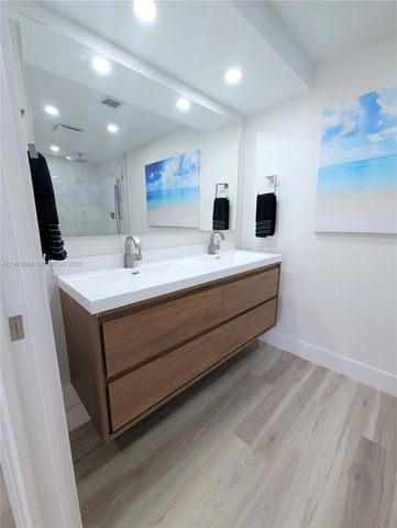 3789 NE 167th St 42, North Miami Beach, FL 33160