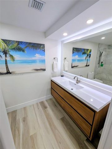 3789 NE 167th St 42, North Miami Beach, FL 33160