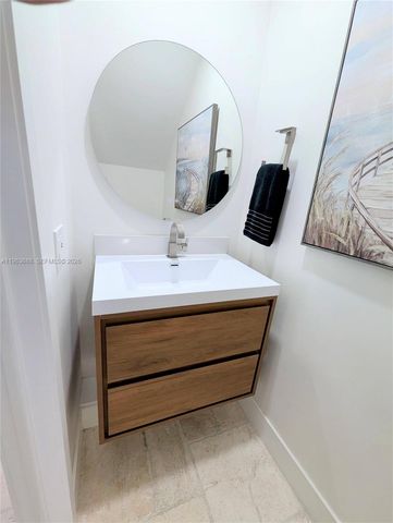 3789 NE 167th St 42, North Miami Beach, FL 33160