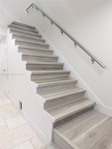 3789 NE 167th St 42, North Miami Beach, FL 33160