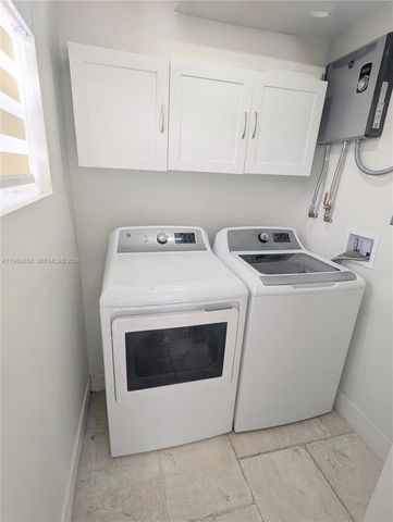 3789 NE 167th St 42, North Miami Beach, FL 33160