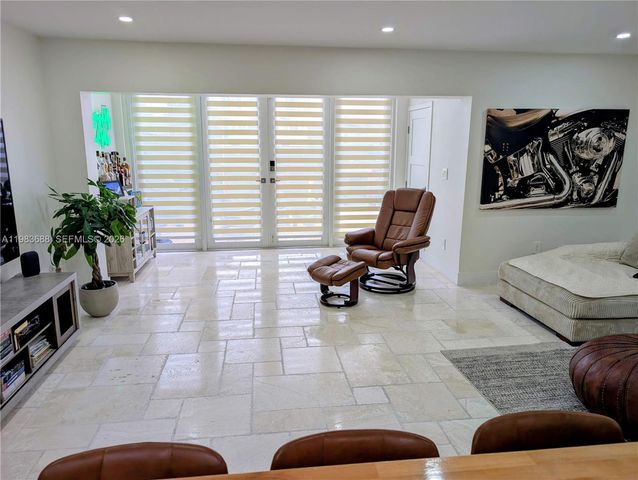 3789 NE 167th St 42, North Miami Beach, FL 33160