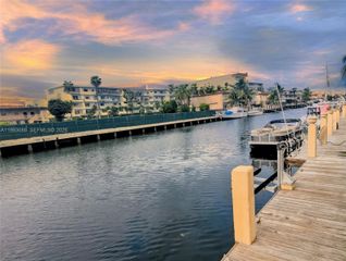 3789 NE 167th St 42, North Miami Beach, FL 33160