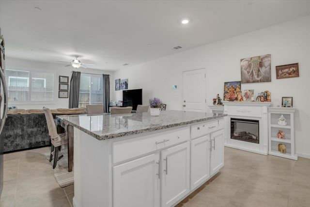 179 Sullivan Dr, Merced, CA 95348