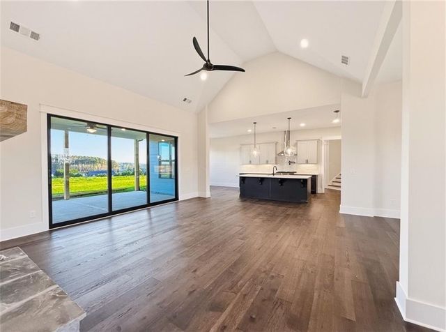 303 Eminence Peak, Rydal, GA 30171