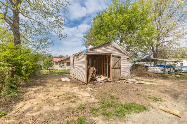 605 S Maxwell Street, Siloam Springs, AR 72761