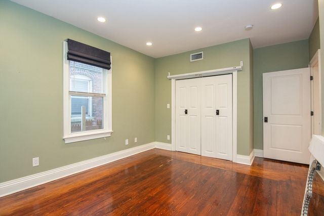 214 South St 1, Boston, MA 02130