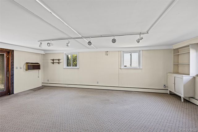 37 Evergreen Avenue, Bethpage, NY 11714