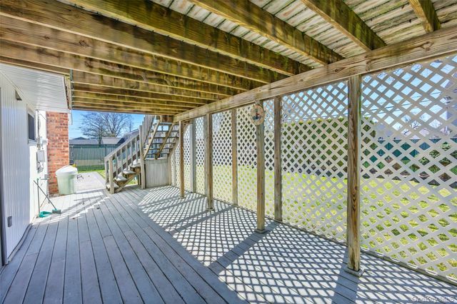37 Evergreen Avenue, Bethpage, NY 11714