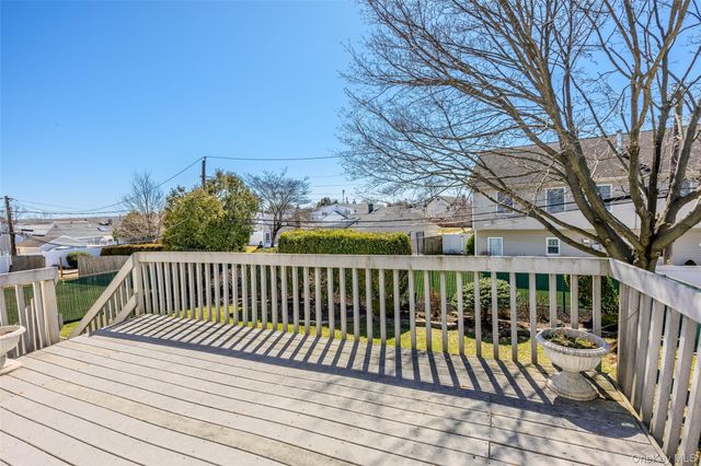 37 Evergreen Avenue, Bethpage, NY 11714