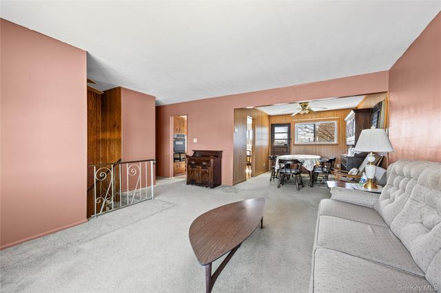 37 Evergreen Avenue, Bethpage, NY 11714