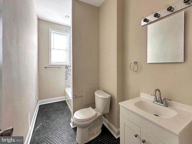 1724 E 25TH ST, Baltimore, MD 21213