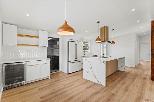 308 Hanakoa Street, Honolulu, HI 96825