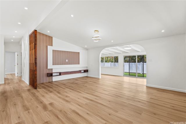 308 Hanakoa Street, Honolulu, HI 96825