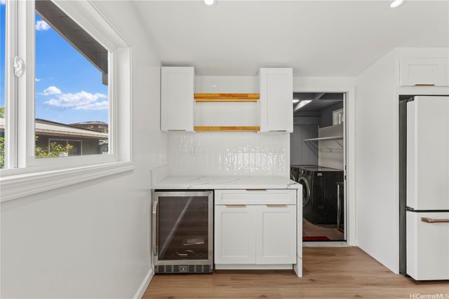 308 Hanakoa Street, Honolulu, HI 96825