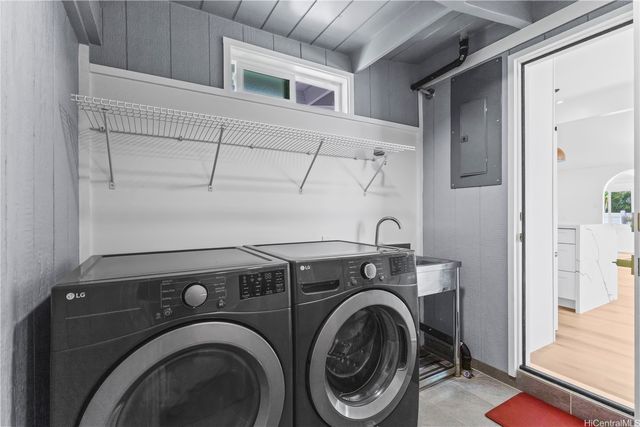 308 Hanakoa Street, Honolulu, HI 96825