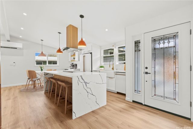 308 Hanakoa Street, Honolulu, HI 96825