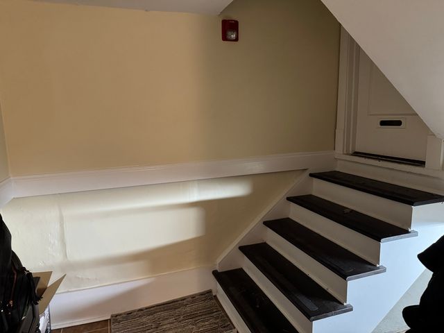 207 W Quincy Street GARD, Riverside, IL 60546