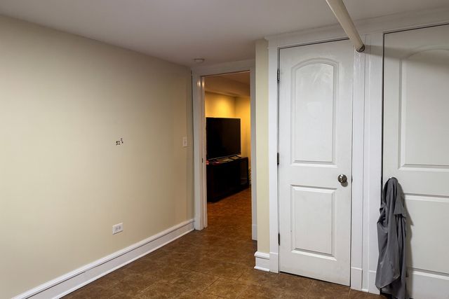 207 W Quincy Street GARD, Riverside, IL 60546