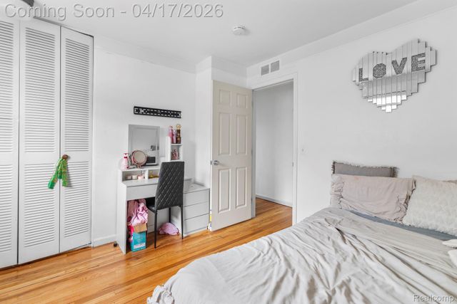 26705 Rouge River Drive, Dearborn Heights, MI 48127