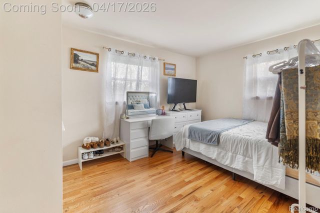 26705 Rouge River Drive, Dearborn Heights, MI 48127