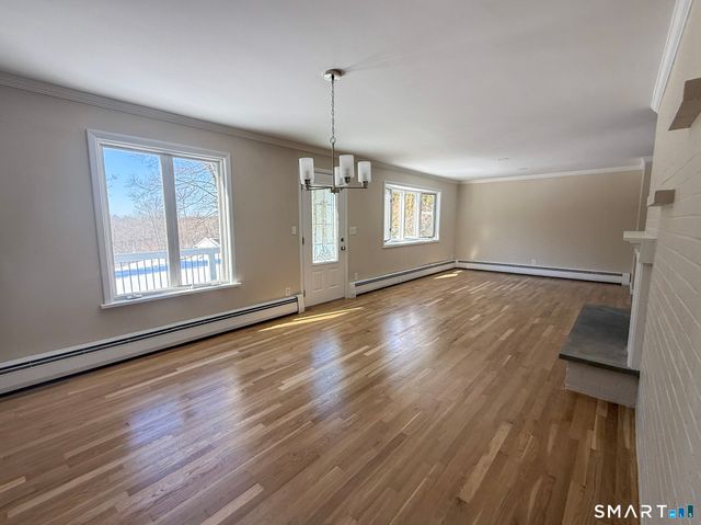 32 Redwood Drive, Bethel, CT 06801