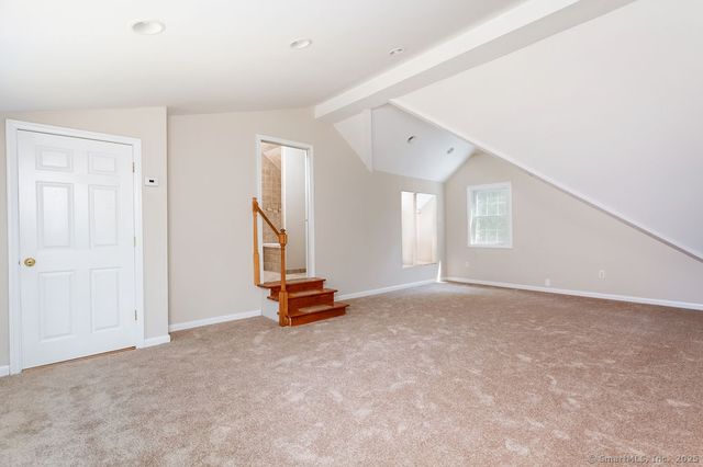 32 Redwood Drive, Bethel, CT 06801