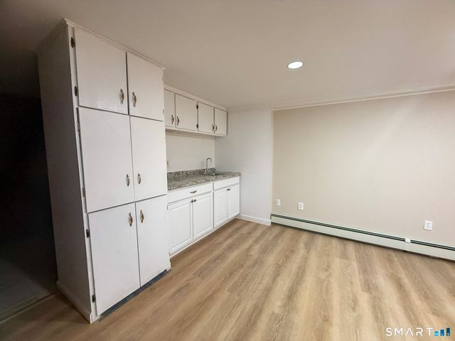 32 Redwood Drive, Bethel, CT 06801