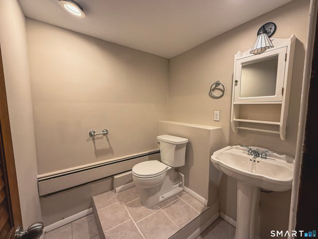 32 Redwood Drive, Bethel, CT 06801