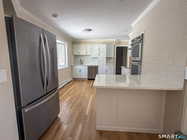 32 Redwood Drive, Bethel, CT 06801