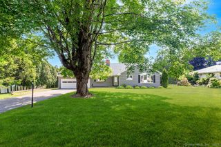 32 Redwood Drive, Bethel, CT 06801