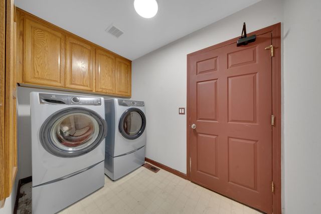 10563 Rim View Circle, Auburn, CA 95603