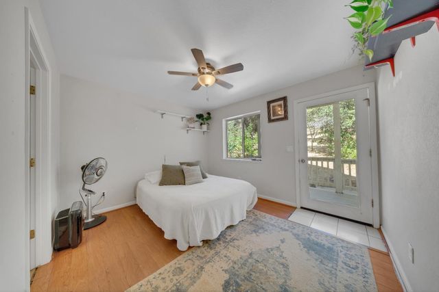 10563 Rim View Circle, Auburn, CA 95603