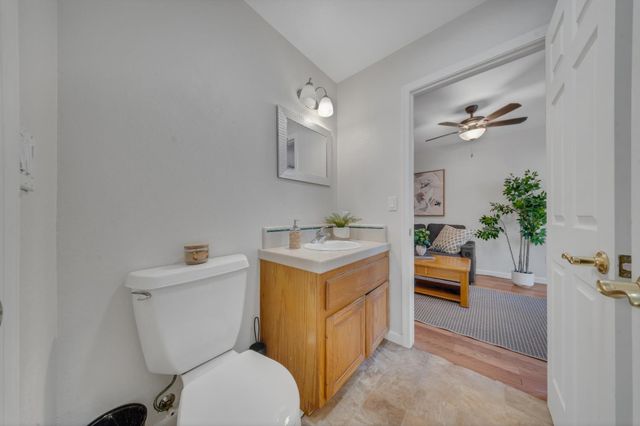 10563 Rim View Circle, Auburn, CA 95603