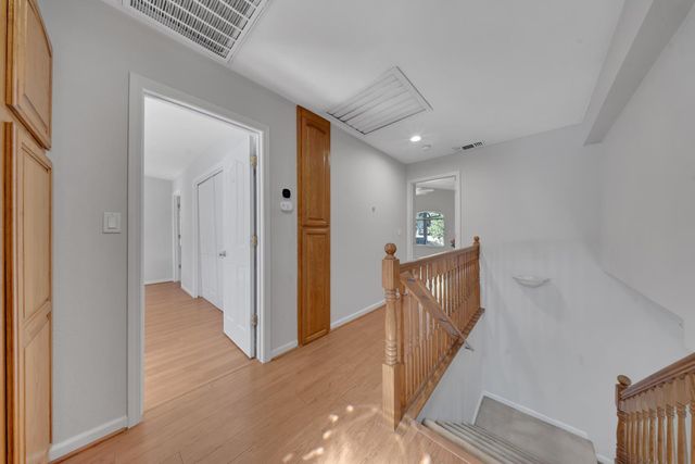 10563 Rim View Circle, Auburn, CA 95603