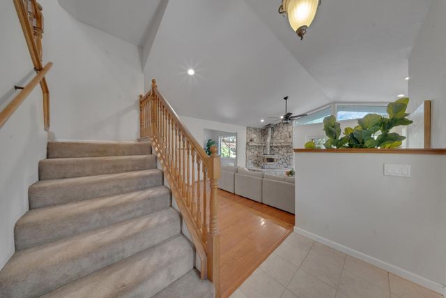 10563 Rim View Circle, Auburn, CA 95603