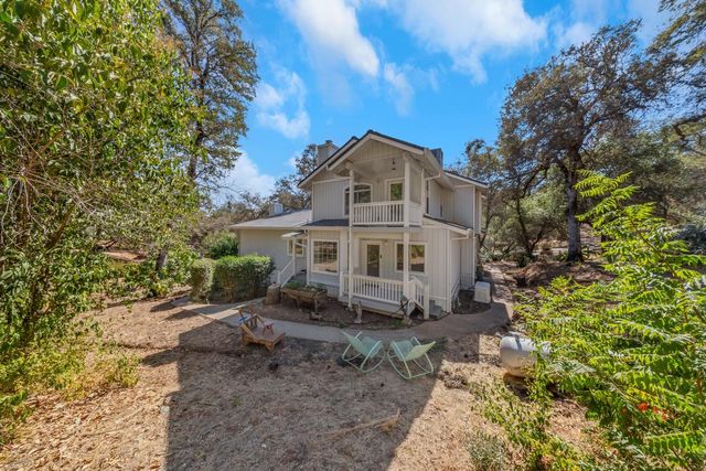 10563 Rim View Circle, Auburn, CA 95603