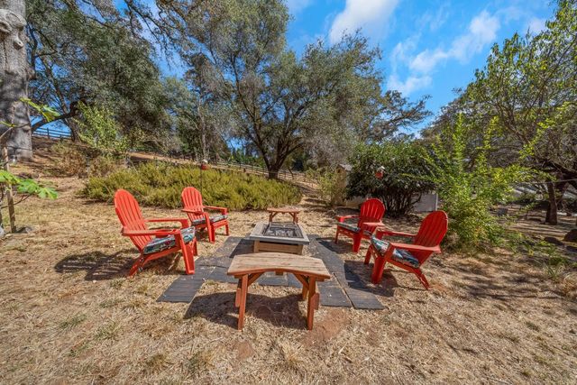 10563 Rim View Circle, Auburn, CA 95603