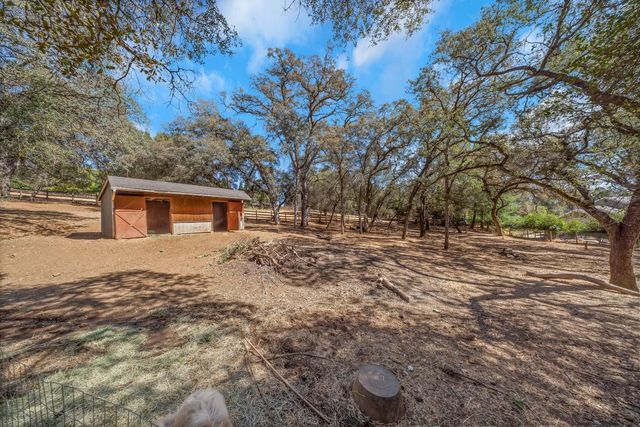 10563 Rim View Circle, Auburn, CA 95603