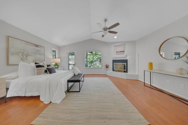 10563 Rim View Circle, Auburn, CA 95603