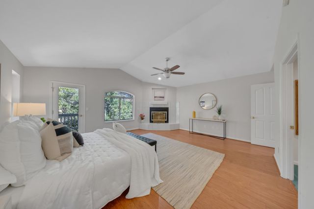 10563 Rim View Circle, Auburn, CA 95603