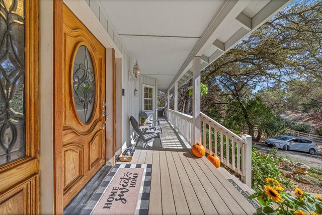 10563 Rim View Circle, Auburn, CA 95603