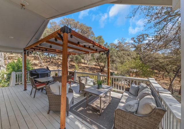 10563 Rim View Circle, Auburn, CA 95603