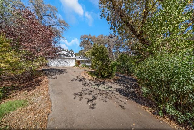 10563 Rim View Circle, Auburn, CA 95603